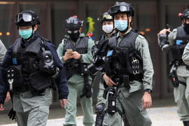 Cảnh sát Hong Kong truy tìm 2 người bỏ trốn khỏi khu cách ly virus corona